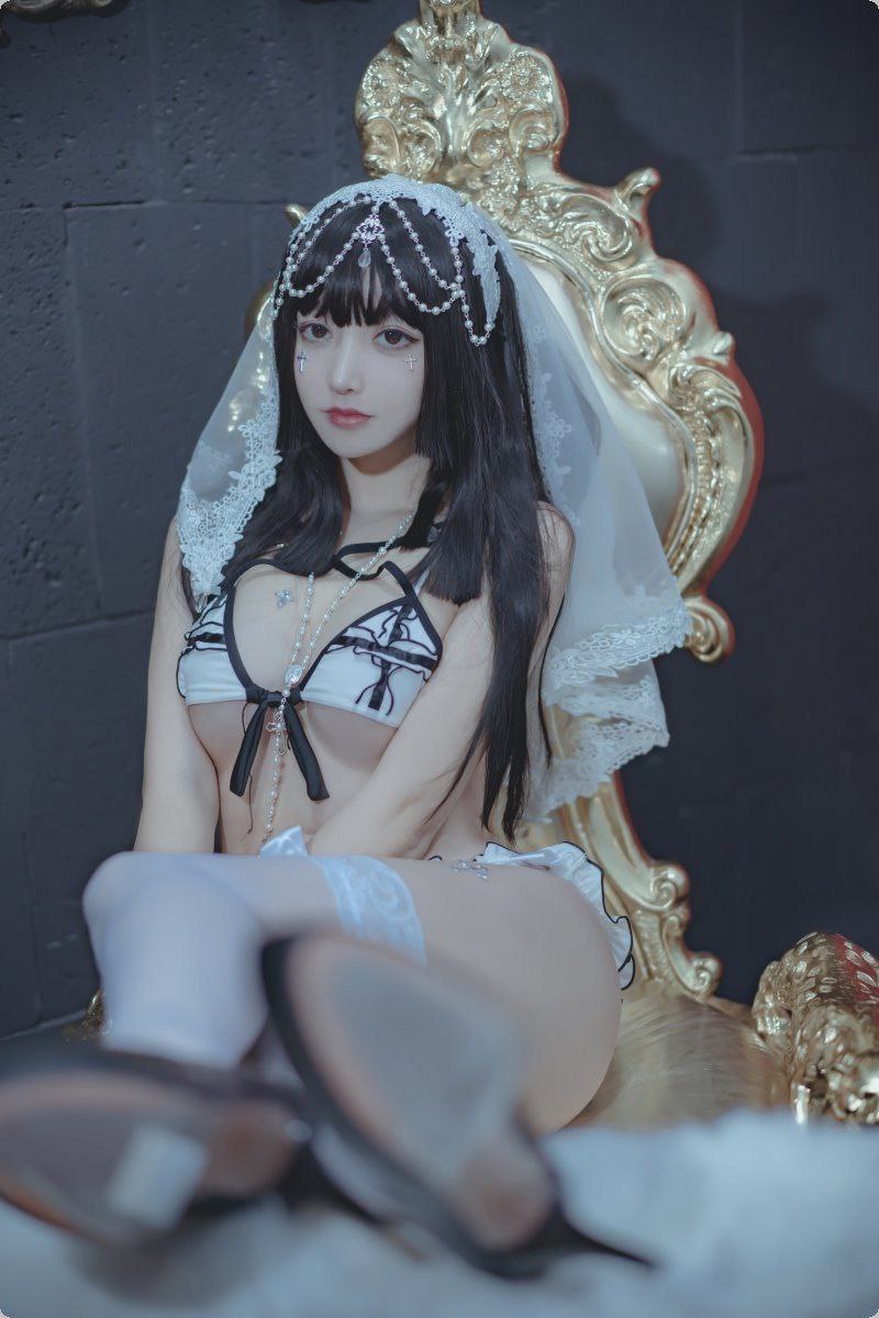 偷拍内裤美腿玉足,中国在线观看免费高清完整版